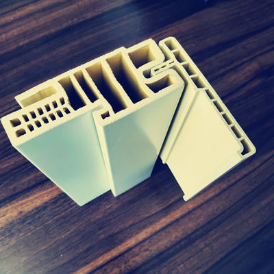 Un buon prezzo. Struttura di porta composita di plastica di legno interna, larghezza solida di pagina di porta di WPC 140mm in linea