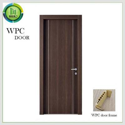 Un buon prezzo. Deformazione di legno di Wpc del patio del centro della porta solida residenziale della camera da letto anti in linea
