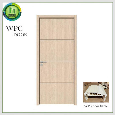 Un buon prezzo. La pelle di legno del PVC della porta della prova WPC della termite ha finito l'uso ignifugo della camera da letto in linea